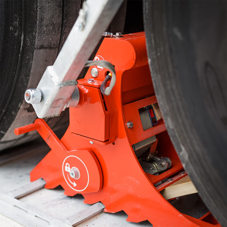 Lockable wheel chock POWERCHOCK 7